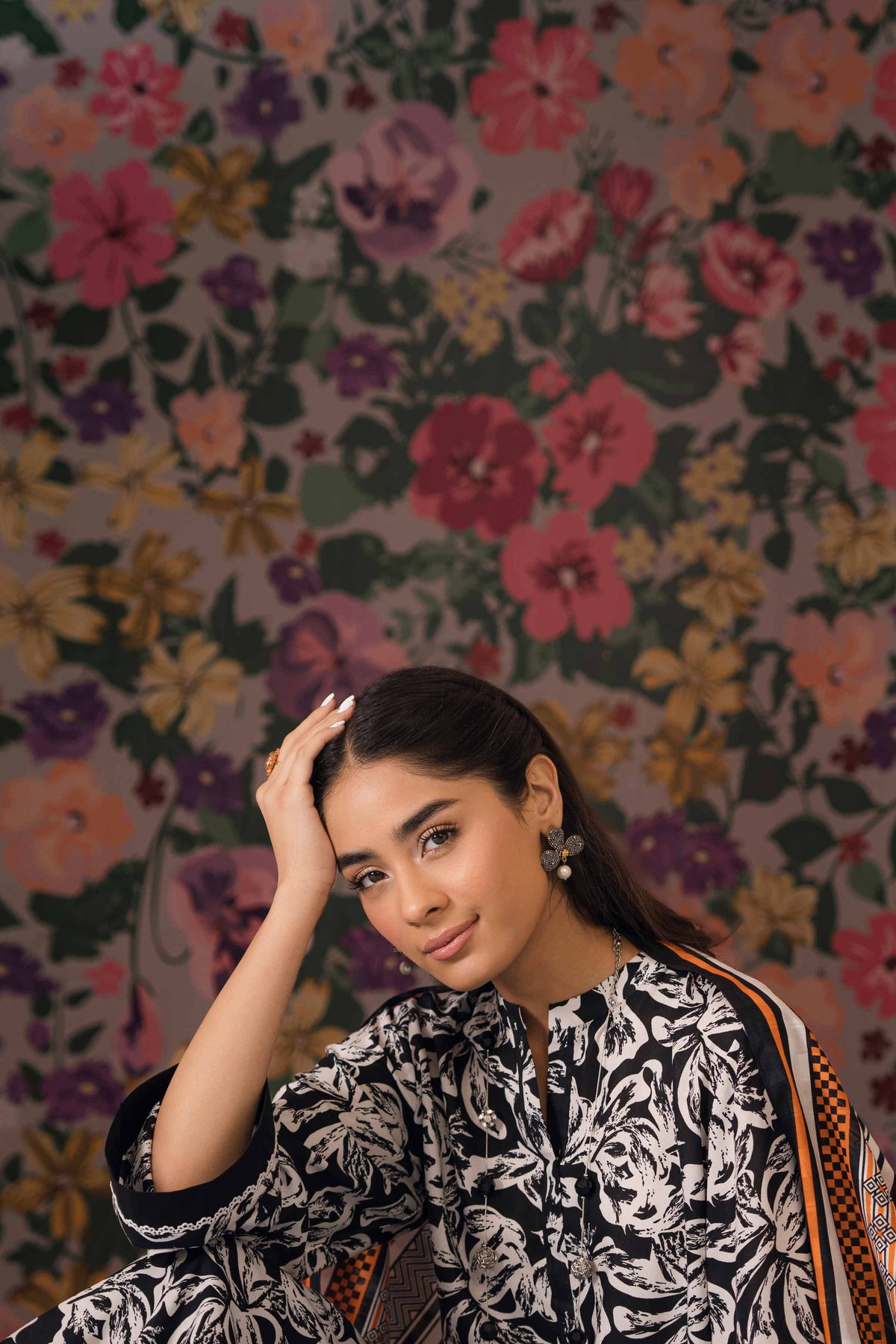 3 Piece - Printed Lawn Suit (nishat) - Image 4