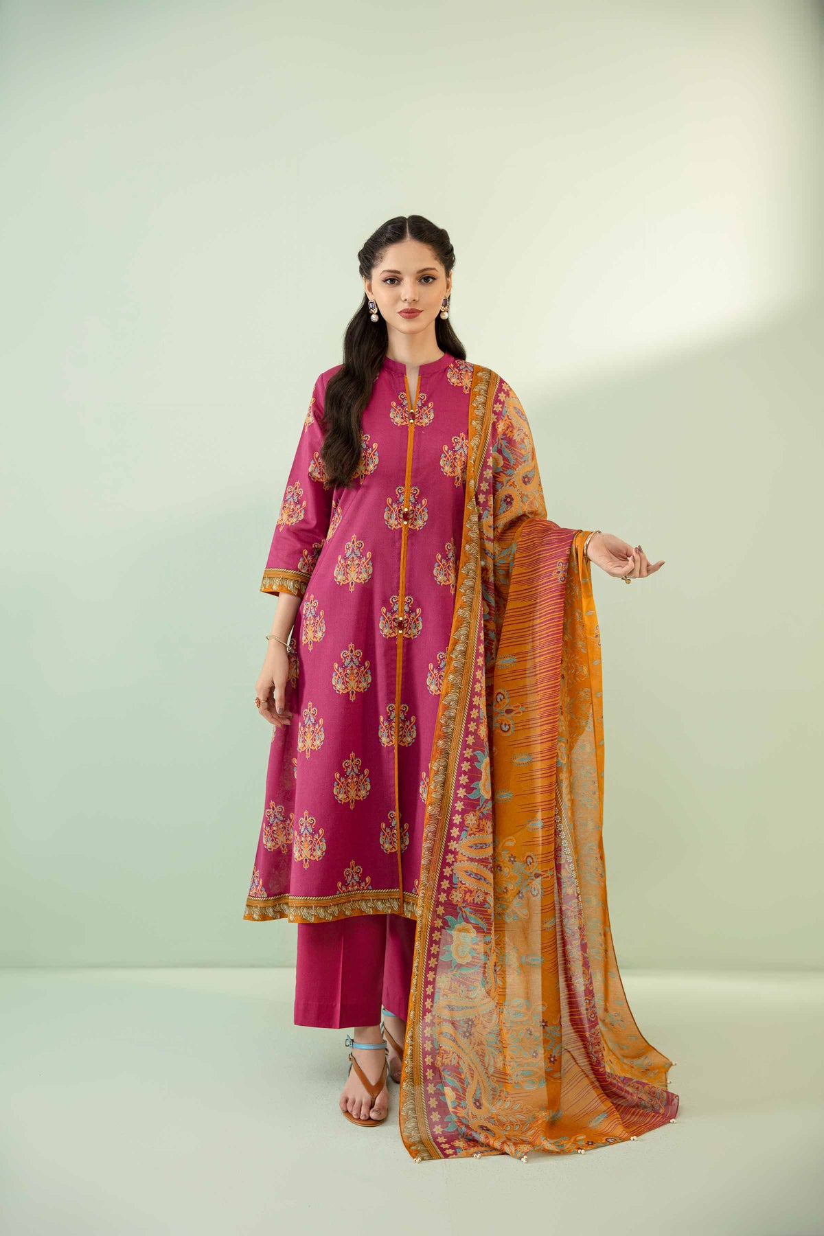 3 Piece – Printed Lawn Suit