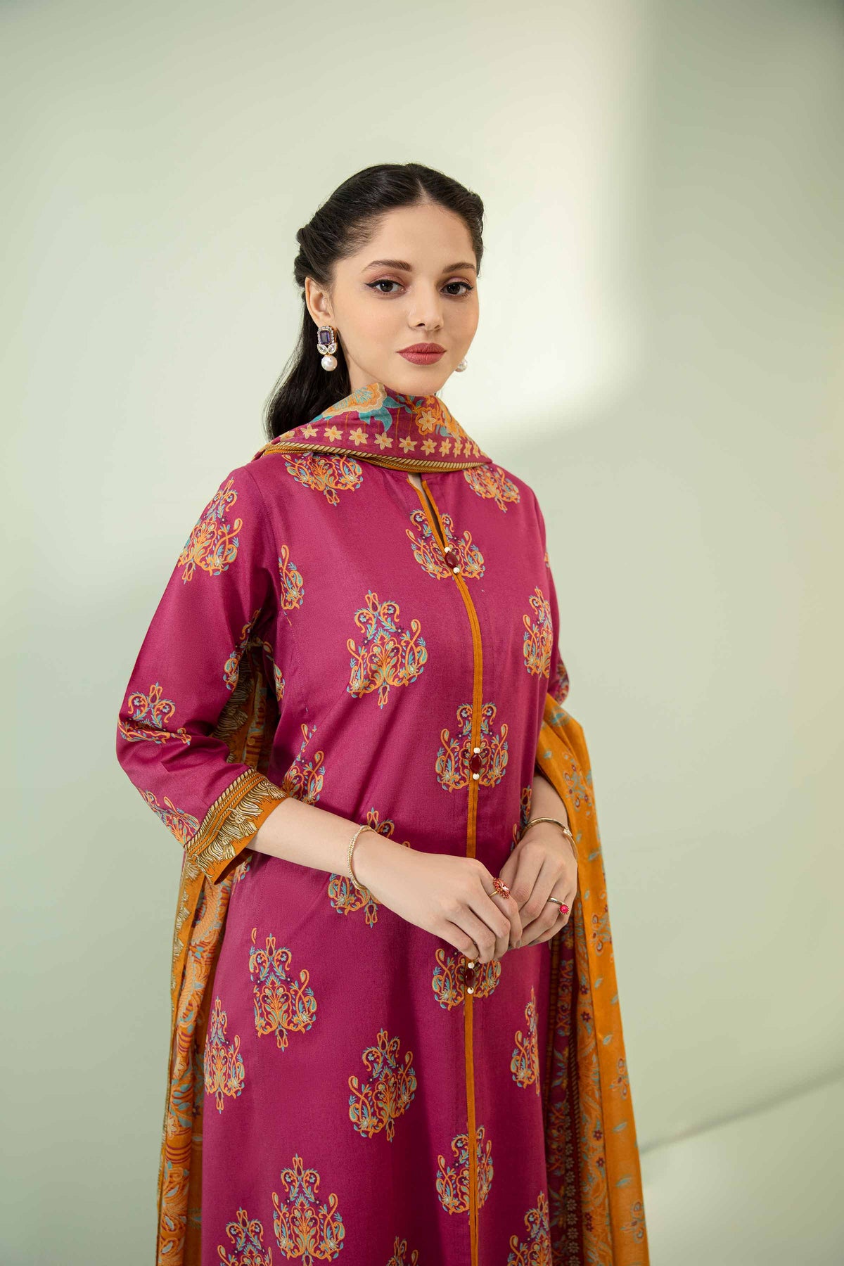3 Piece – Printed Lawn Suit - Image 2