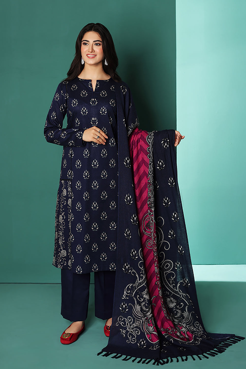 3 Piece – Printed Lawn Suit (Nishat Linen) - Image 3
